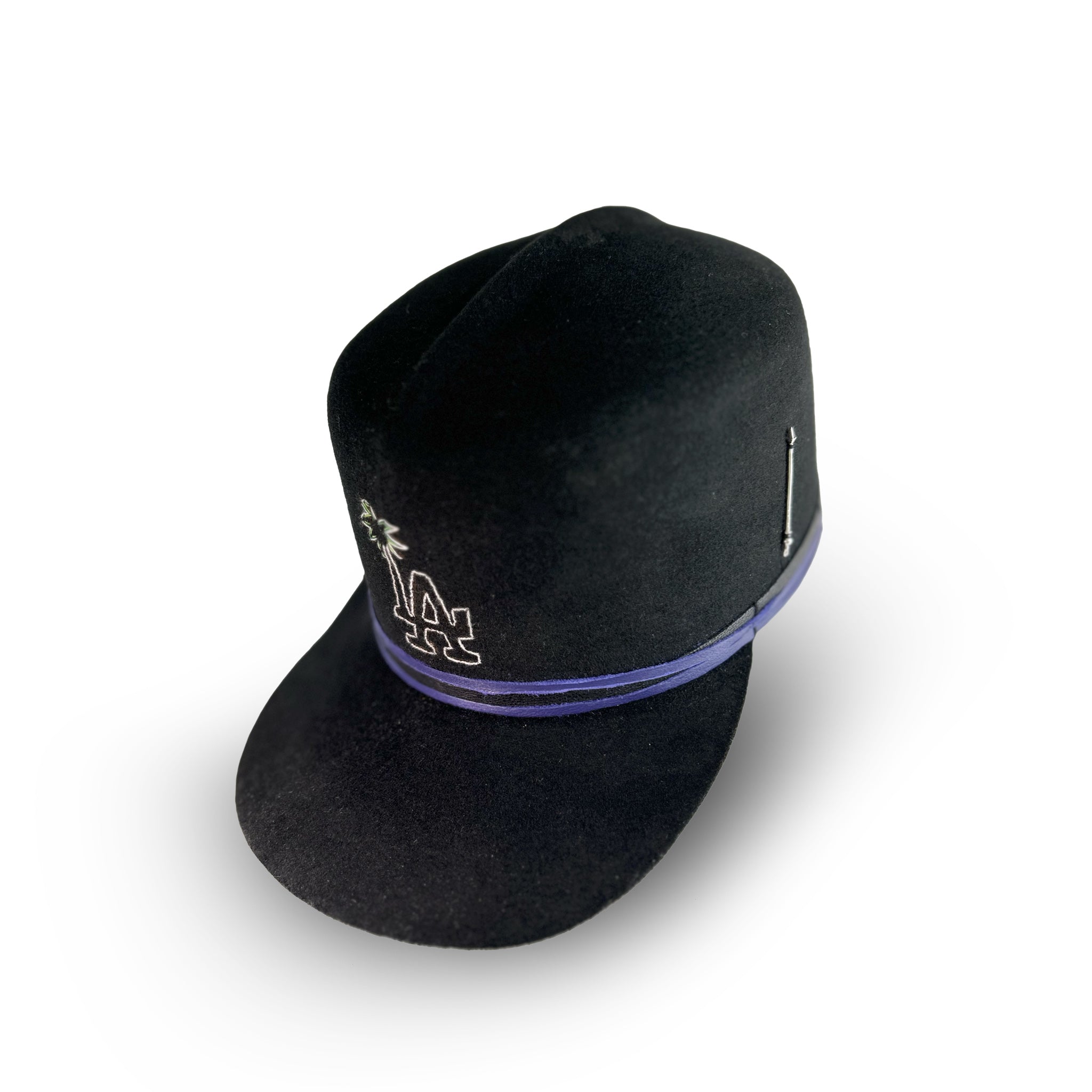 LA_Black_3_4Front_2048x.jpg?v=